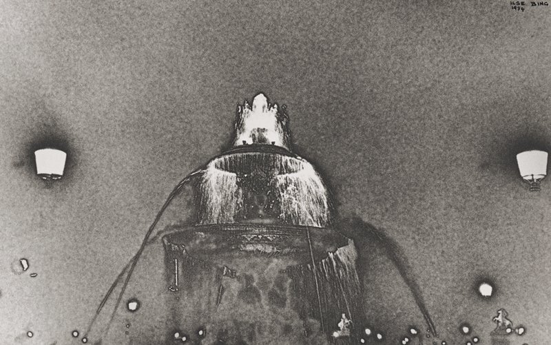 Solarized fountain, Ilse Bing, 1934 (printed 1983)