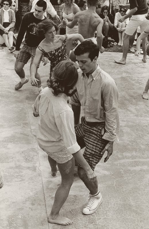 Young people dancing, Jacques Lowe, 1959