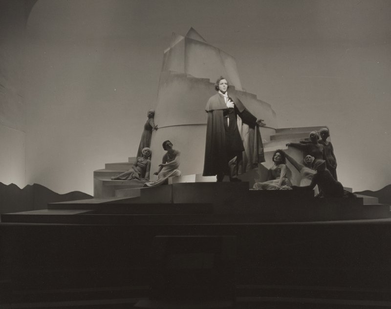 Actor dressed in cape during theater performance, Edward W. Quigley, ок. 1942