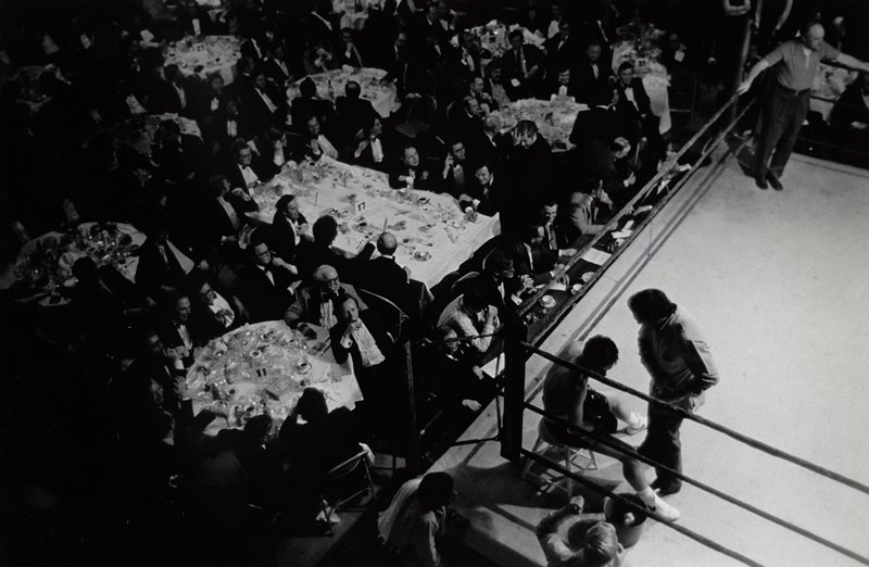 Boxing at the Harvard Club, Cambridge, Massachusetts, Henry Horenstein, 1994 (printed later)
