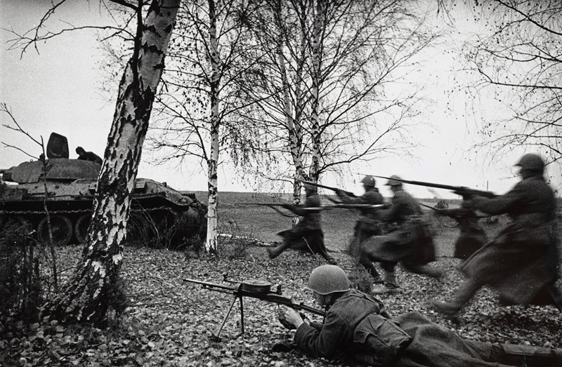 Advancing Through the Birch, Dmitrii Baltermants, 1941–45 (printed 2003)