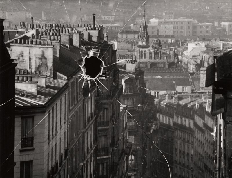 Broken Plate, André Kertész, 1929 (printed later)
