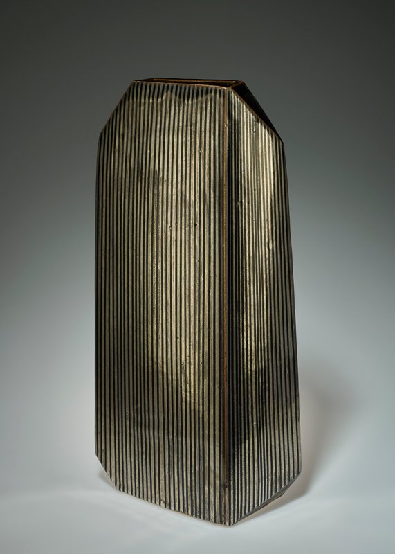 Flower vase with silver stripes over black glaze, Seto Hiroshi | Mia