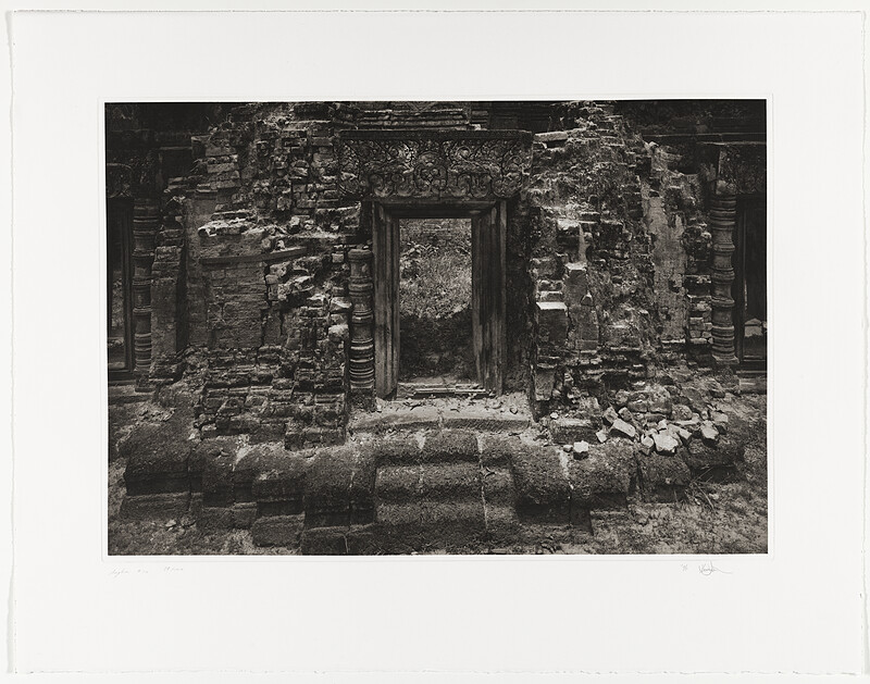 Angkor 12, Banteay Srei, Kenro Izu, 1993 (printed 1996)